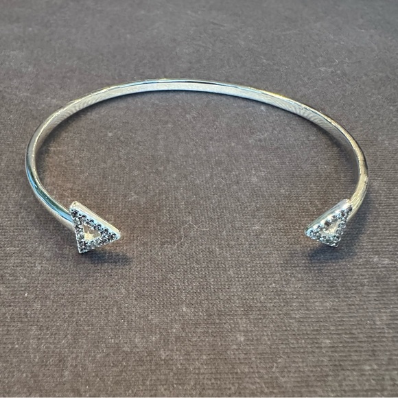 Stella & Dot silver bracelet - Picture 1 of 3